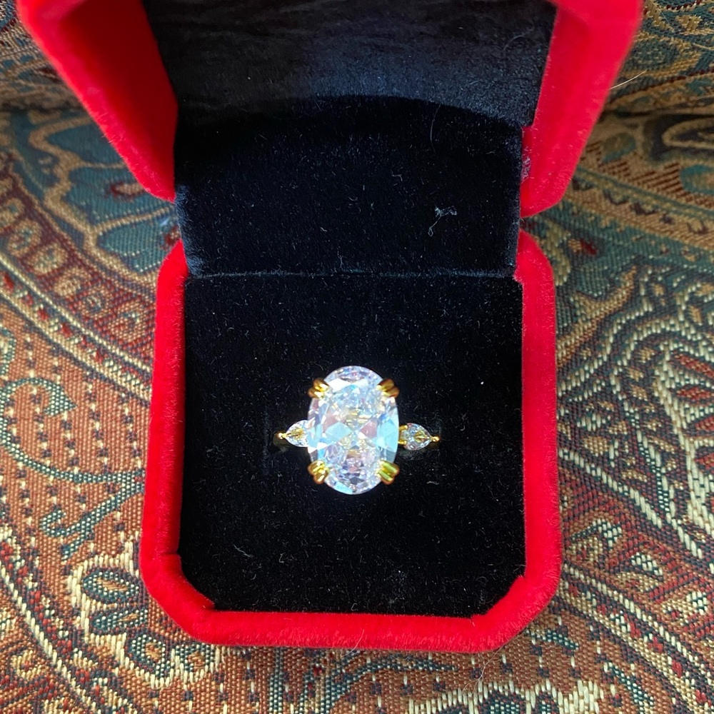 5 carats oval cut Moissanite Diamond 925 Sterling Silver Ring 14k gold